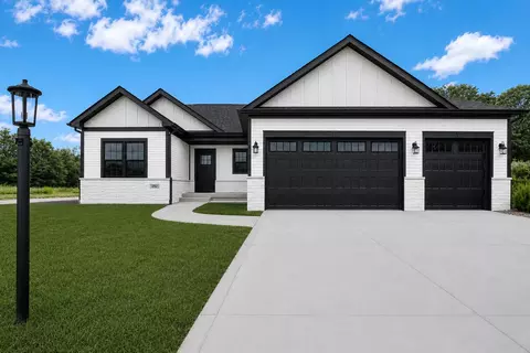 716 Ketill Trce, Crown Point, IN 46307