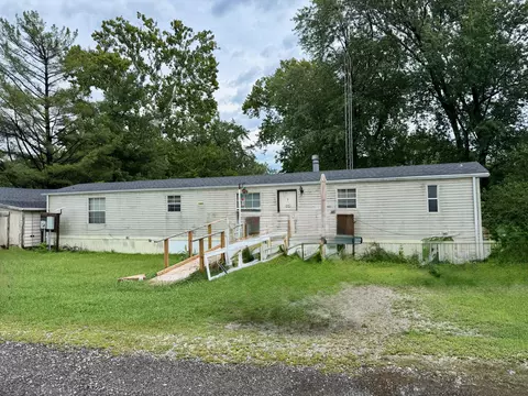 1885 E 700, Monterey, IN 46960