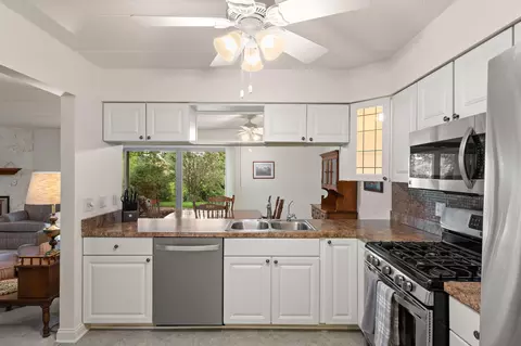 Kitchen - 2511 E Lakeshore Dr #A2, Crown Point, IN 46307 photo 3 of 4
