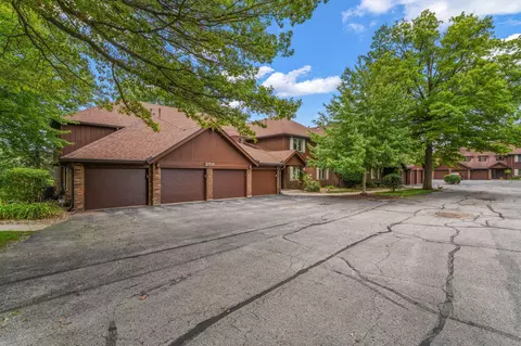Exterior - 2511 E Lakeshore Dr #A2, Crown Point, IN 46307 photo 1 of 6
