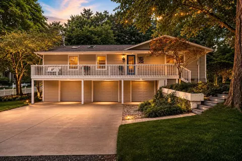 331 Oakland Dr, Michigan City, IN 46360