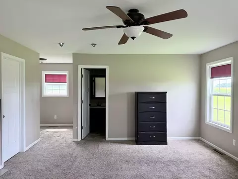 Bedroom - 264 S Meadow Ln, Wheatfield, IN 46392 photo 3 of 5