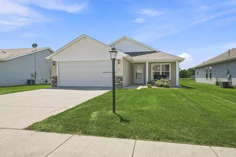 Exterior - 521 Blackstone Ct, Kouts, IN 46347 photo 2 of 9