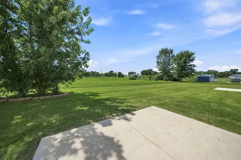 Exterior - 521 Blackstone Ct, Kouts, IN 46347 photo 4 of 9