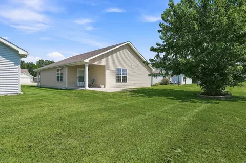 Exterior - 521 Blackstone Ct, Kouts, IN 46347 photo 5 of 9