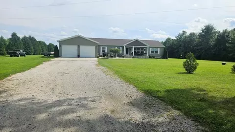 6712 E 100, Mill Creek, IN 46365