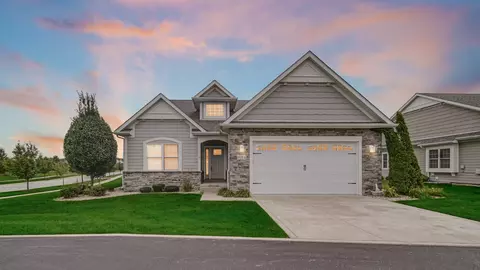 Exterior - 10370 White Sand Ln #A, Dyer, IN 46311 photo 2 of 2