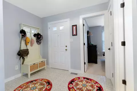 Entry Way - 810 Pheasant Dr, Crown Point, IN 46307 photo 3 of 3