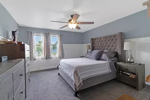Bedroom - 810 Pheasant Dr, Crown Point, IN 46307 photo 3 of 4