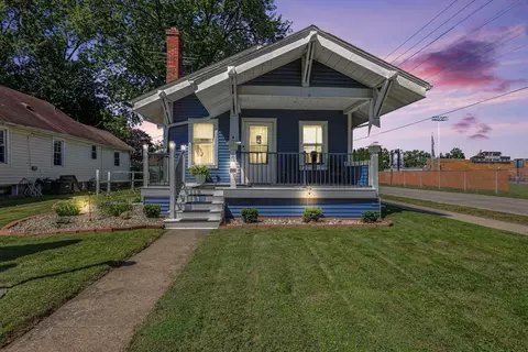 1002 C St, La Porte, IN 46350