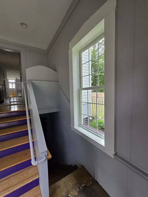 Entry Way - 313 G St, La Porte, IN 46350 photo 5 of 5