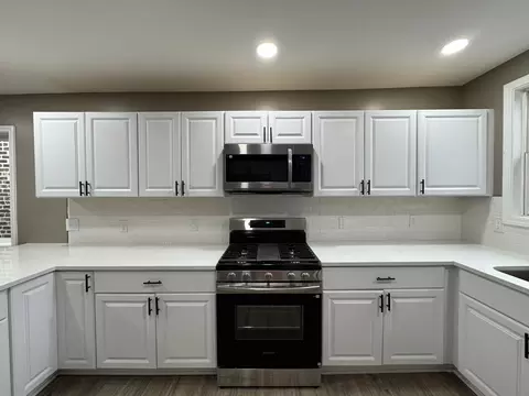 Kitchen - 1724 Lake Ave, Whiting, IN 46394 photo 2 of 6