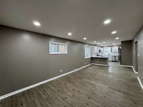 Living - 1724 Lake Ave, Whiting, IN 46394 photo 1 of 5
