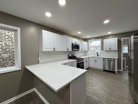 Kitchen - 1724 Lake Ave, Whiting, IN 46394 photo 1 of 6