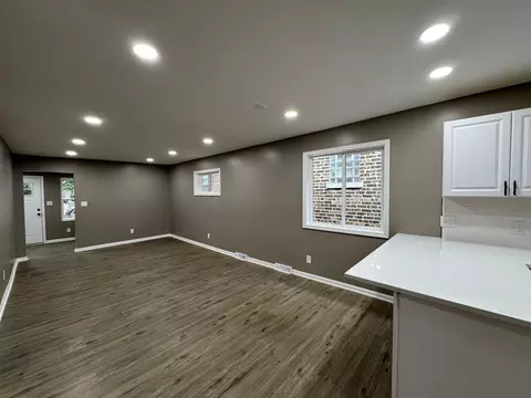 Living - 1724 Lake Ave, Whiting, IN 46394 photo 3 of 5