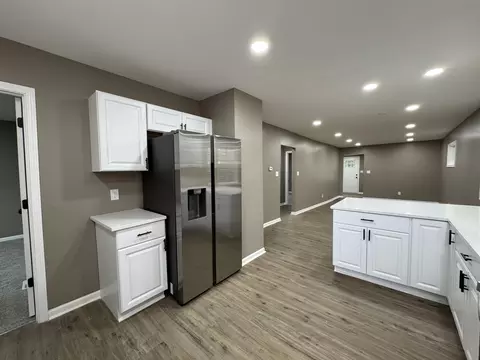 Kitchen - 1724 Lake Ave, Whiting, IN 46394 photo 4 of 6