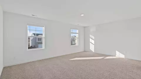 Bedroom - 38 Maximillian Dr, Hobart, IN 46342 photo 13 of 15