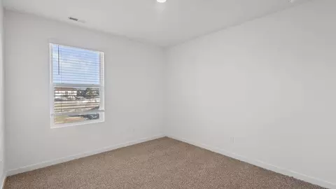 Bedroom - 38 Maximillian Dr, Hobart, IN 46342 photo 9 of 15