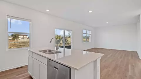 Living - 38 Maximillian Dr, Hobart, IN 46342 photo 3 of 3