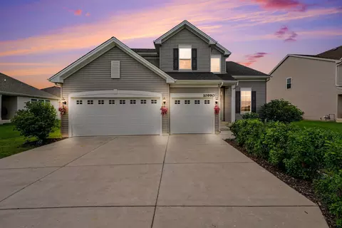 Exterior - 10990 Arkansas Pl, Crown Point, IN 46307 photo 2 of 12