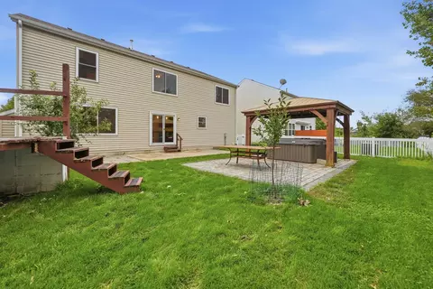 Exterior - 13984 Empress Ln, Dyer, IN 46311 photo 6 of 13