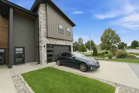 Exterior - 349 Sawgrass Dr, Crown Point, IN 46307 photo 3 of 3