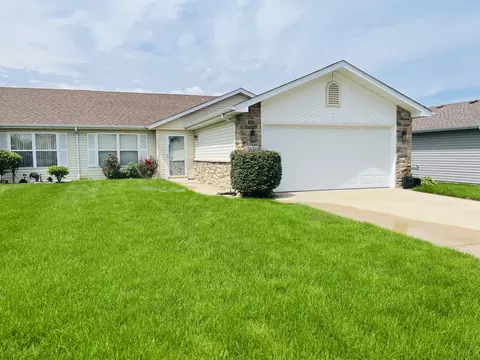 7670 Jackson St, Merrillville, IN 46410