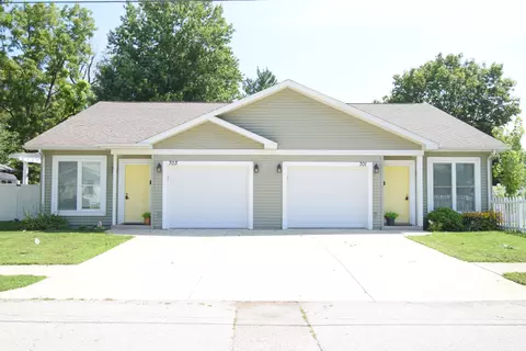 701-703 N College Ave, Rensselaer, IN 47978