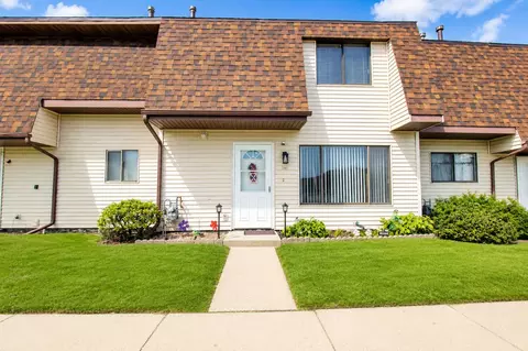 347 E 60th Dr, Merrillville, IN 46410