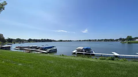 View/Area - 2523 E Lakeshore Dr #C-17, Crown Point, IN 46307 photo 5 of 7