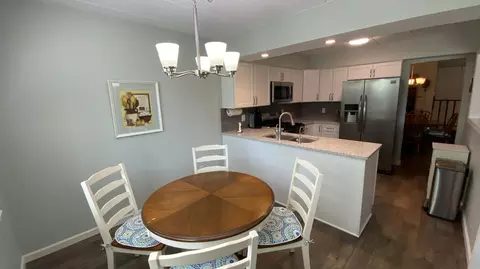 Dining - 2523 E Lakeshore Dr #C-17, Crown Point, IN 46307 photo 5 of 6