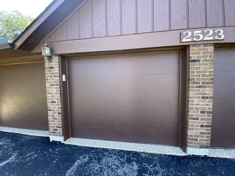 Exterior - 2523 E Lakeshore Dr #C-17, Crown Point, IN 46307 photo 16 of 16
