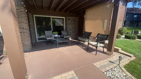 Exterior - 2523 E Lakeshore Dr #C-17, Crown Point, IN 46307 photo 10 of 16