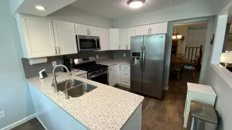 Kitchen - 2523 E Lakeshore Dr #C-17, Crown Point, IN 46307 photo 1 of 7