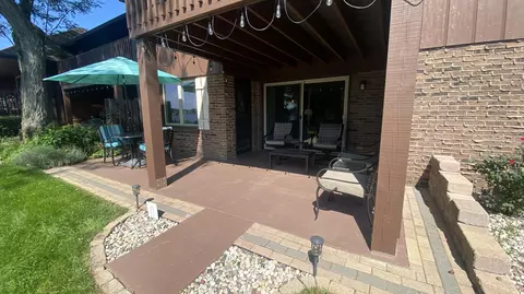 Exterior - 2523 E Lakeshore Dr #C-17, Crown Point, IN 46307 photo 8 of 16