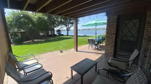 Exterior - 2523 E Lakeshore Dr #C-17, Crown Point, IN 46307 photo 3 of 16