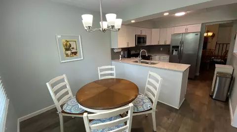 Dining - 2523 E Lakeshore Dr #C-17, Crown Point, IN 46307 photo 6 of 6