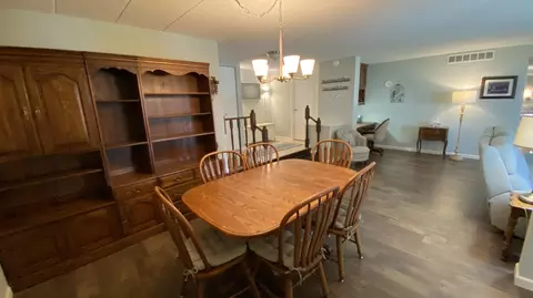 Dining - 2523 E Lakeshore Dr #C-17, Crown Point, IN 46307 photo 4 of 6
