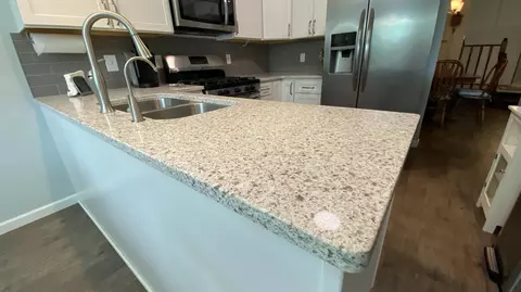 Kitchen - 2523 E Lakeshore Dr #C-17, Crown Point, IN 46307 photo 5 of 7