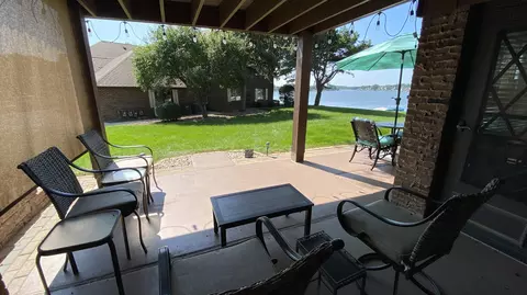 Exterior - 2523 E Lakeshore Dr #C-17, Crown Point, IN 46307 photo 15 of 16