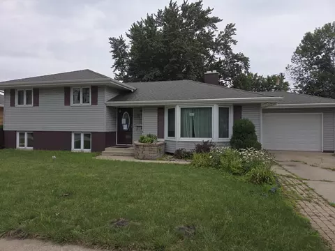 2541 Lincoln St, Highland, IN 46322
