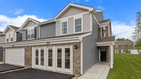 492 Cressmoor Blvd, Hobart, IN 46342