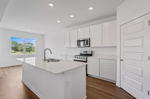 Kitchen - 7657 W 107th Pl, Crown Point, IN 46307 photo 2 of 2