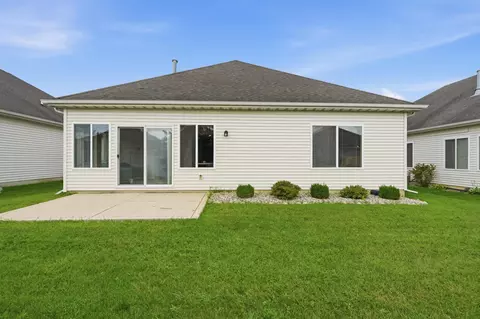 Exterior - 7535 E 103rd Ave, Crown Point, IN 46307 photo 3 of 5