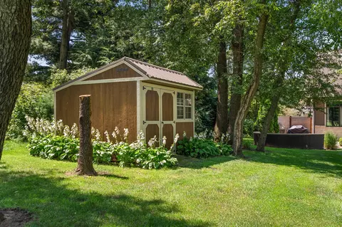 Exterior - 10929 Bunker Dr, De Motte, IN 46310 photo 16 of 20