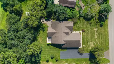 View/Area - 10929 Bunker Dr, De Motte, IN 46310 photo 8 of 12