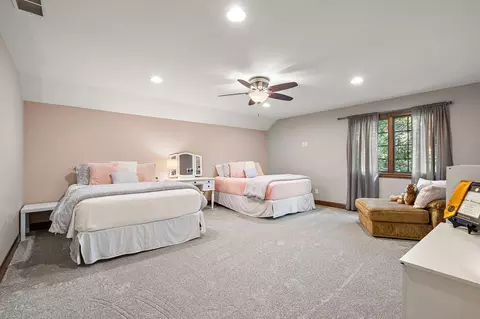 Bedroom - 10929 Bunker Dr, De Motte, IN 46310 photo 3 of 3