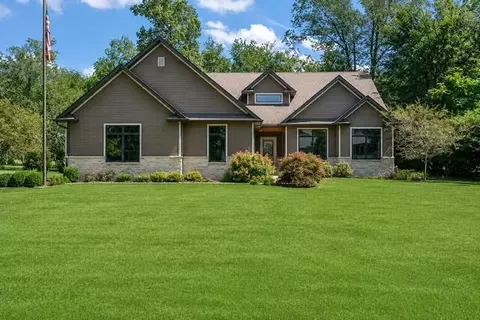 Exterior - 10929 Bunker Dr, De Motte, IN 46310 photo 2 of 20