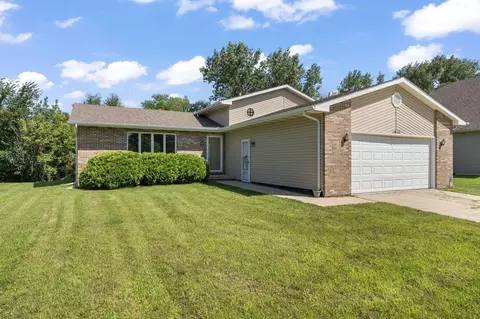 1308 W 82nd Pl, Merrillville, IN 46410