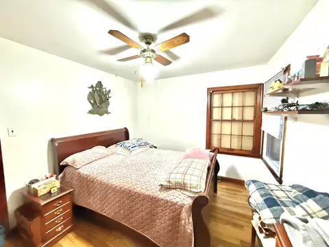 Bedroom - 2606 Birch Ave, Whiting, IN 46394 photo 1 of 7